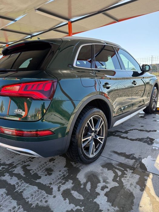 Audi Q5 quattro panoramic