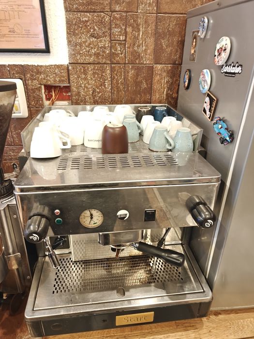 Aparat cafea profesional plus râșniță