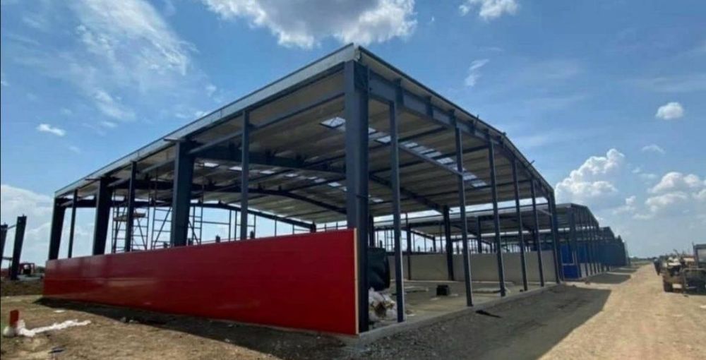 Vând structura metalică 10x25