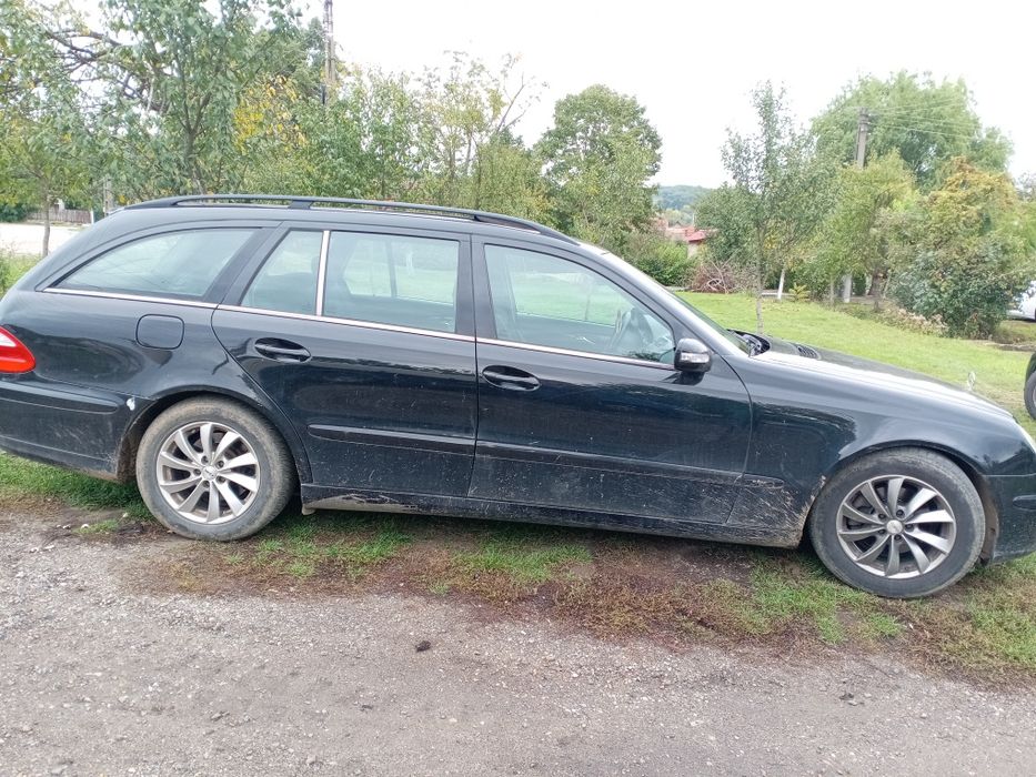 Mercedes E220 în stare buna