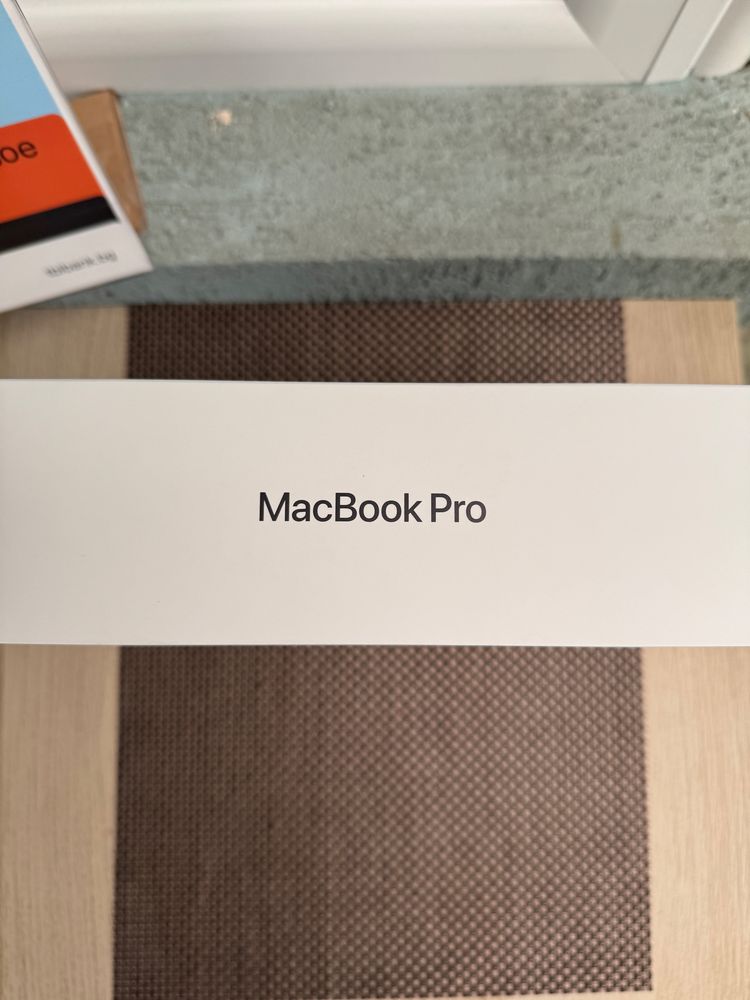 1TB НОВ!*ЛИЗИНГ*Apple Macbook Pro 14" M4 10C/10G 16RAM SSD Гаранция!