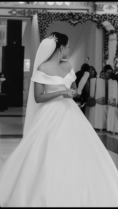 Свадебное платье