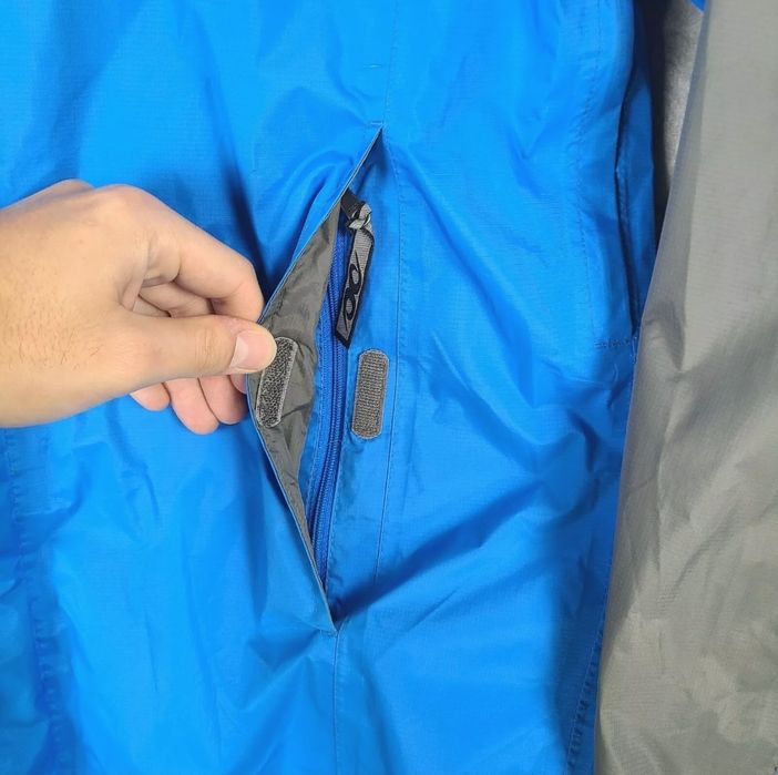 Geaca pt ploaie Marmot ca noua, marime S, barbateasca