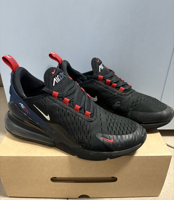 маратонки Nike Air Max 270