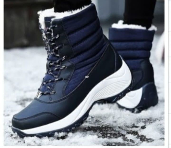 Продам новую обувь.