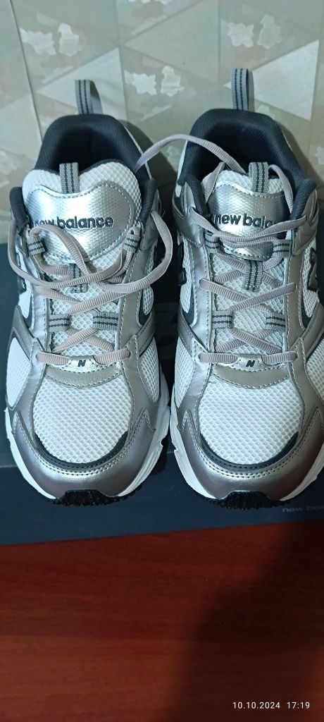 Продаются кроссовки New Balance