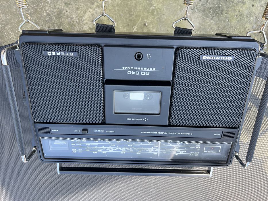 Radio casetofon grundig rr 640 Profesional