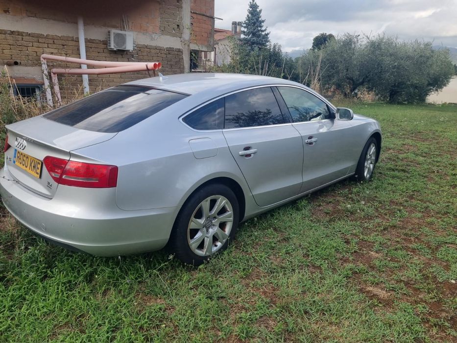 Bara fata spate capota aripi faruri xenon tragar radiatoare audi a5