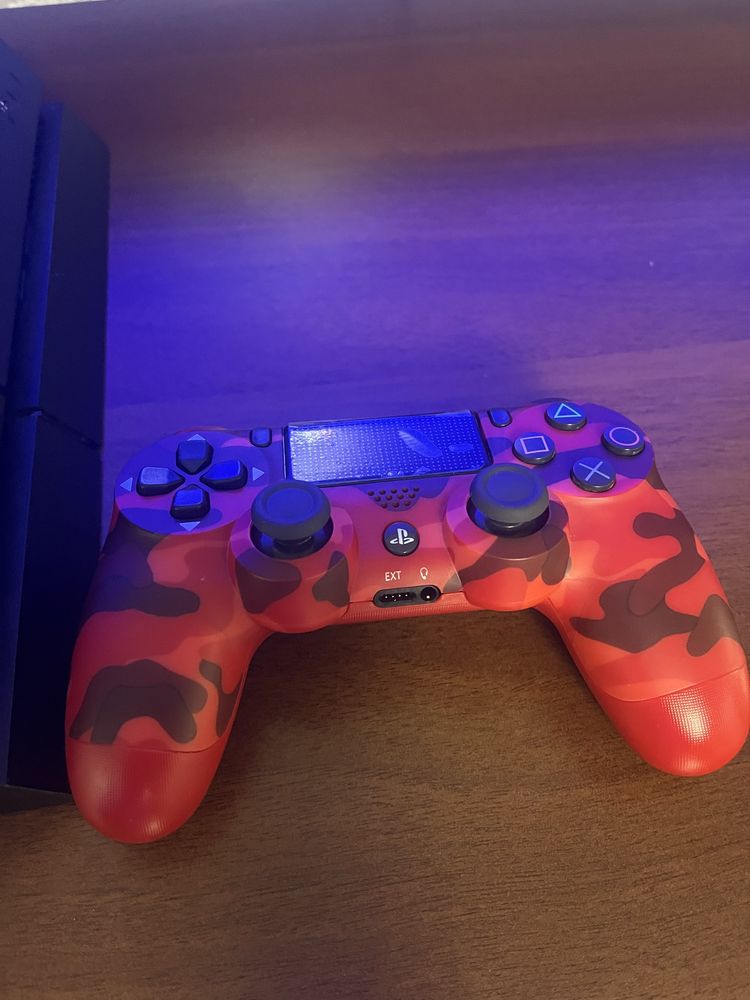 Ps4 fat в хорошем состоянии.