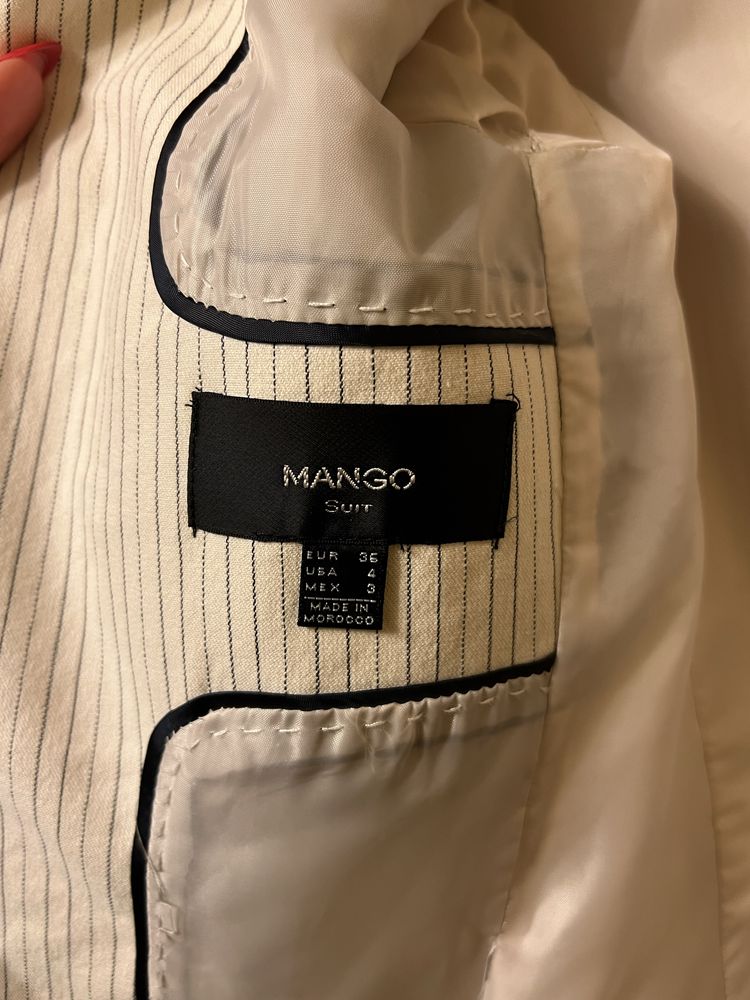 Женско сако Mango