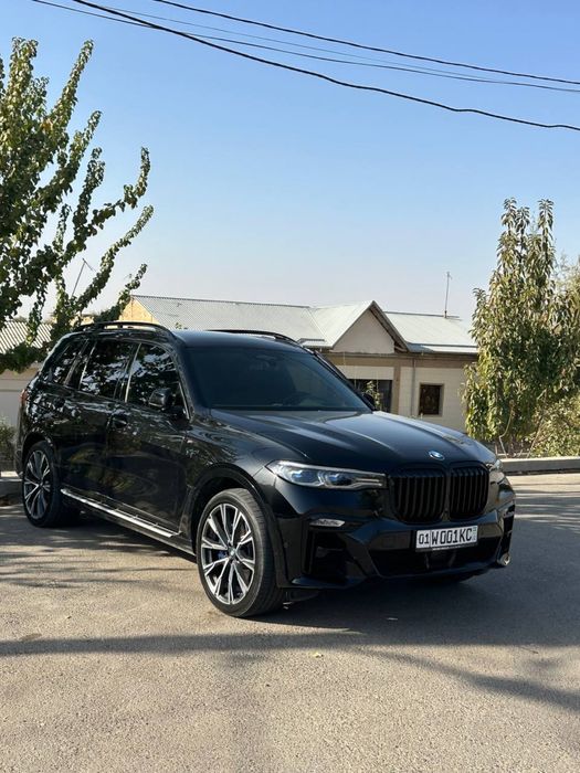 Moshina sotiladi yaxshi zoor holatda