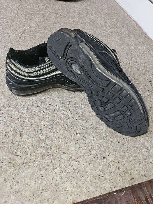 маратонки nike airmax 90 и Nike airmax 97