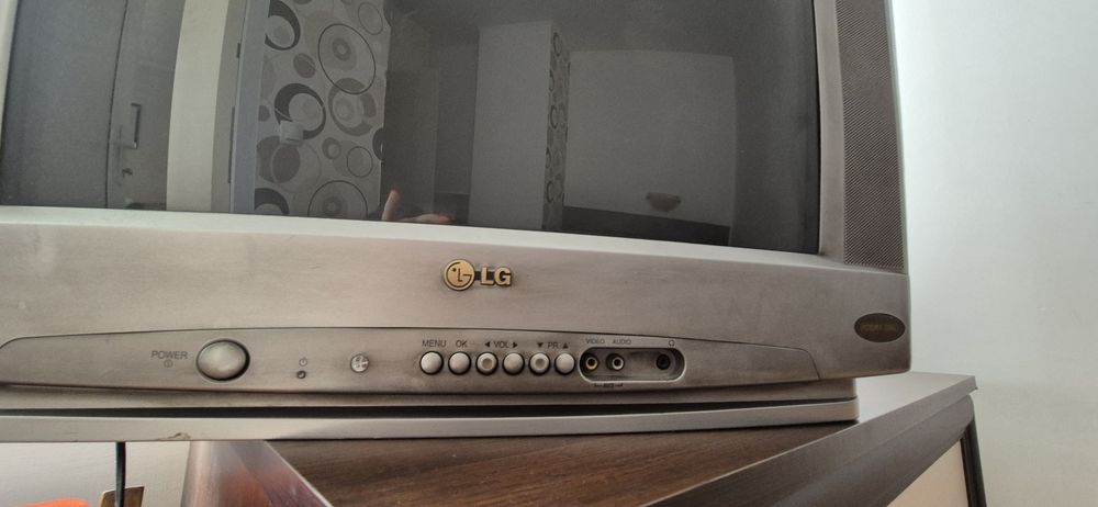телевизор LG 21 инча, POWER BALL, BLU EYE