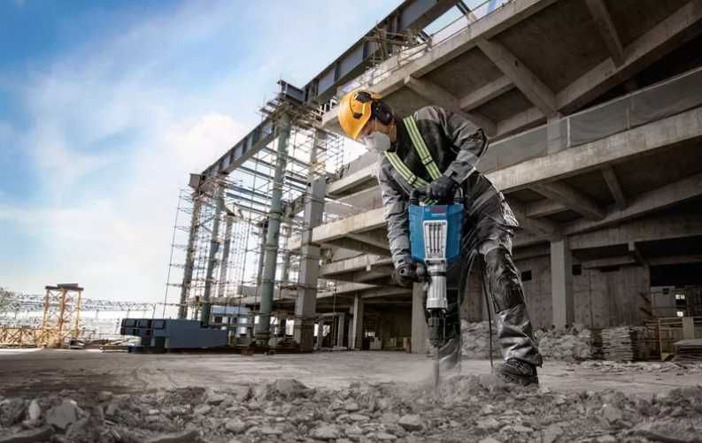 ПОД НАЕМ Къртач BOSCH PROFESSIONAL GSH 14 C/ 28 J/ 14 кг/ гр. Казанлък