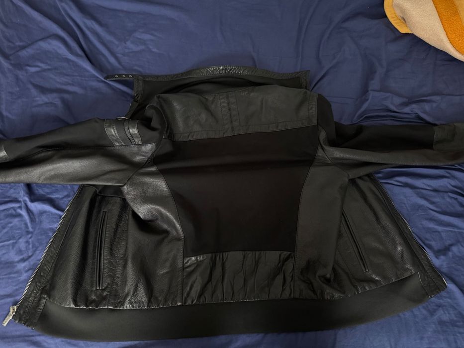 Dirk Bikkembergs яке