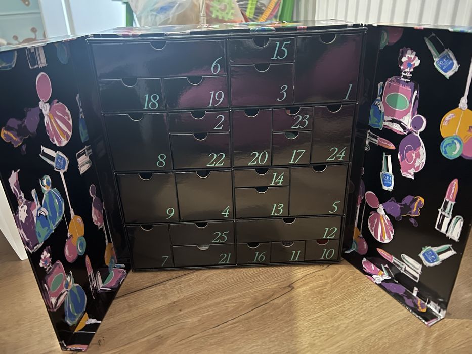 Advent calendar nou Debenhams