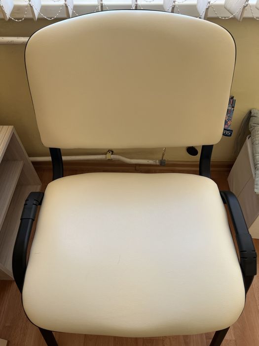 Ергономичен офис стол