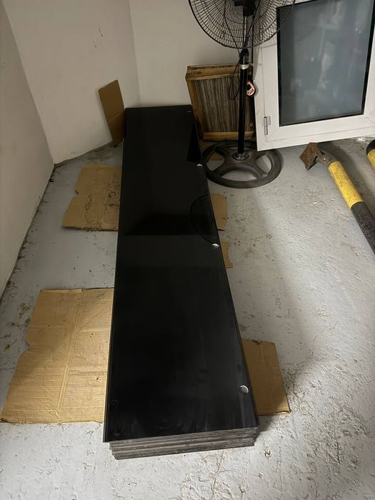 Стекло для витрины