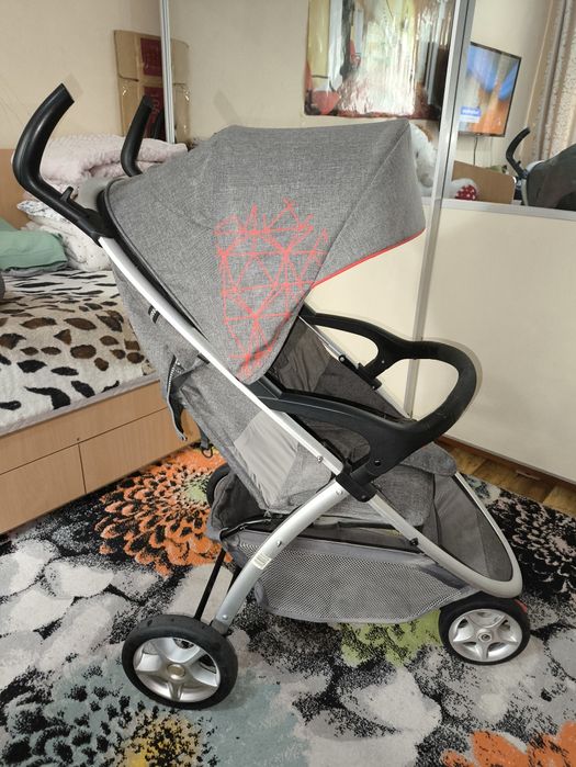 Продам коляску фирмы "Goodaby"