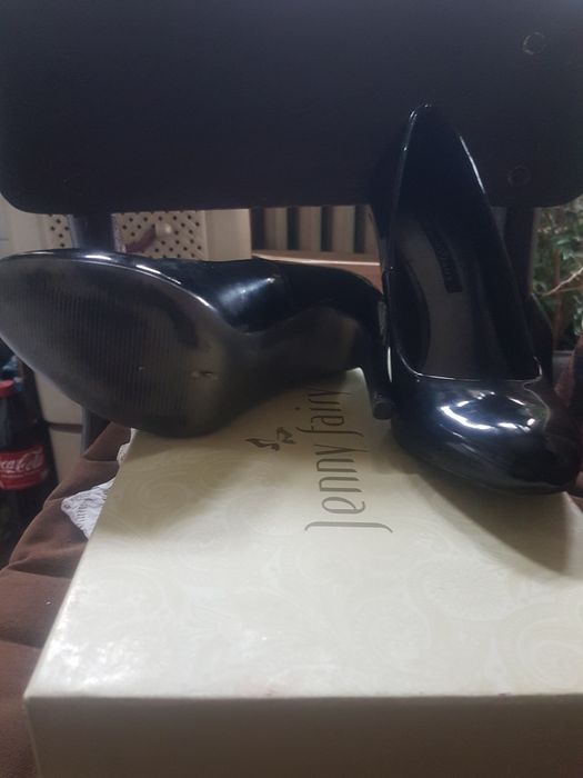 Обувки висок ток