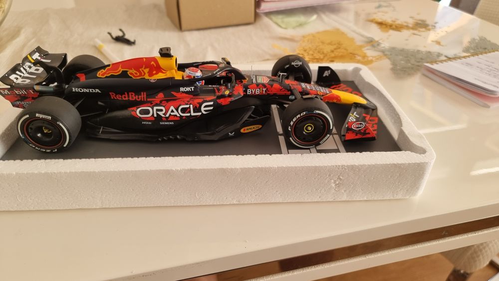 Red bull rb20 British gp M.Verstappen/Red bull rb18 Dutch gp F1 1:18