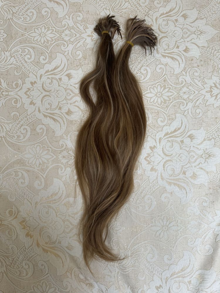 Славянска коса на кератинови кичуру