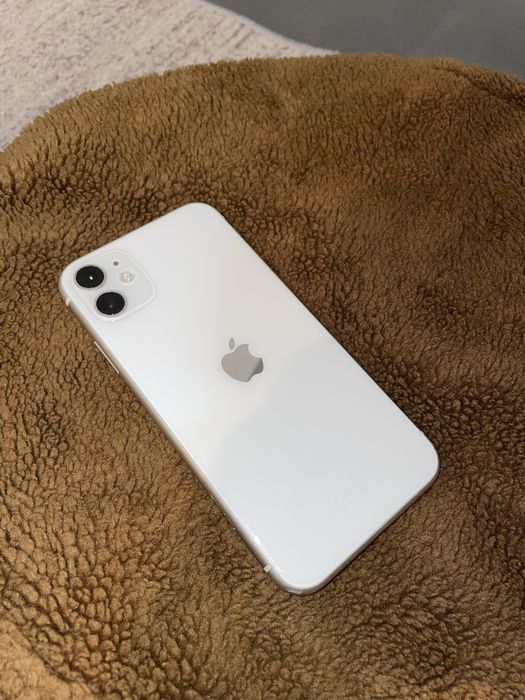 Продам Iphone 11