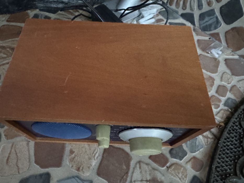 Tivoli Audio Model One AM / FM Radio