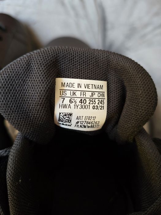 Adidasi ADIDAS noi nepurtati