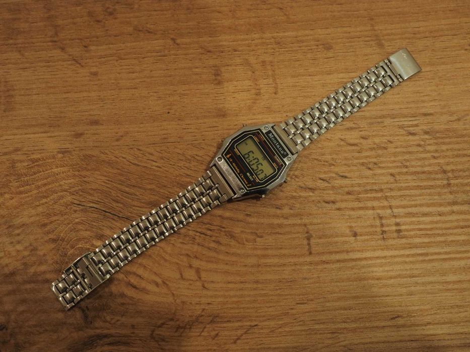Ceas electronic Montana, retro, melodii, functional