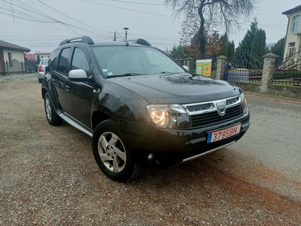 Dacia duster 1,5diesel-4×4-klima-Navi-E5