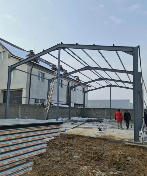 Vindem hale metalicie la comanda