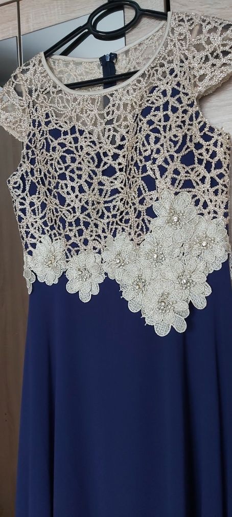 Rochie damă elegantă din voal și dantelă