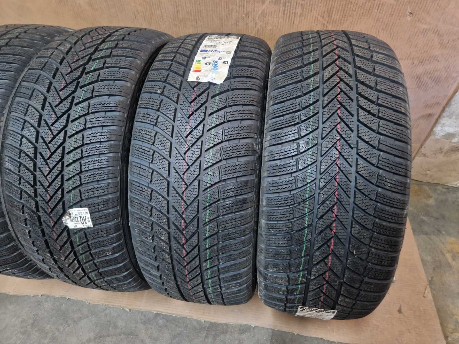 4 Bridgestone R21 275/45
нови зимни гуми
DOT3721