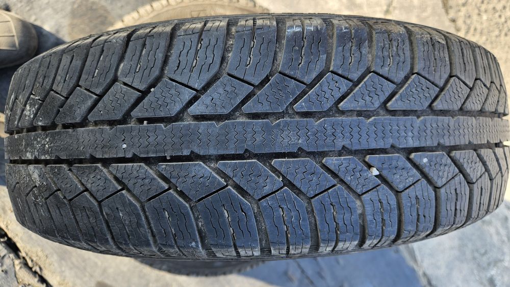 2бр гуми 175 65 14 дот 20 семперит