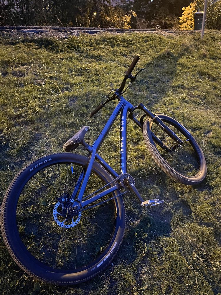 Bicicleta Dirt Bike Octane One Melt