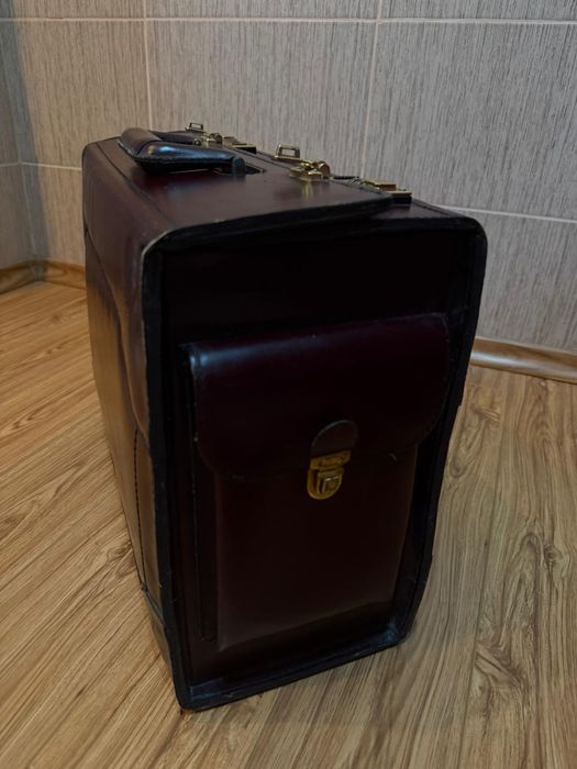 Valiza piele vintage