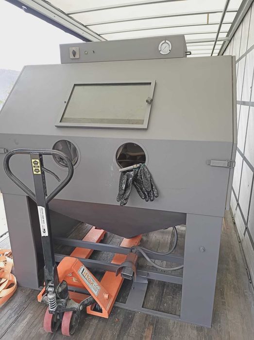 Професионална пясъкоструйка