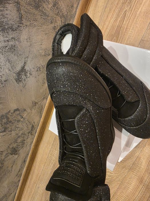 Vând Maison Margiela Black 43