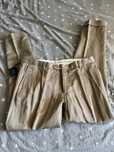 Pantaloni cu pense Massimo Dutti