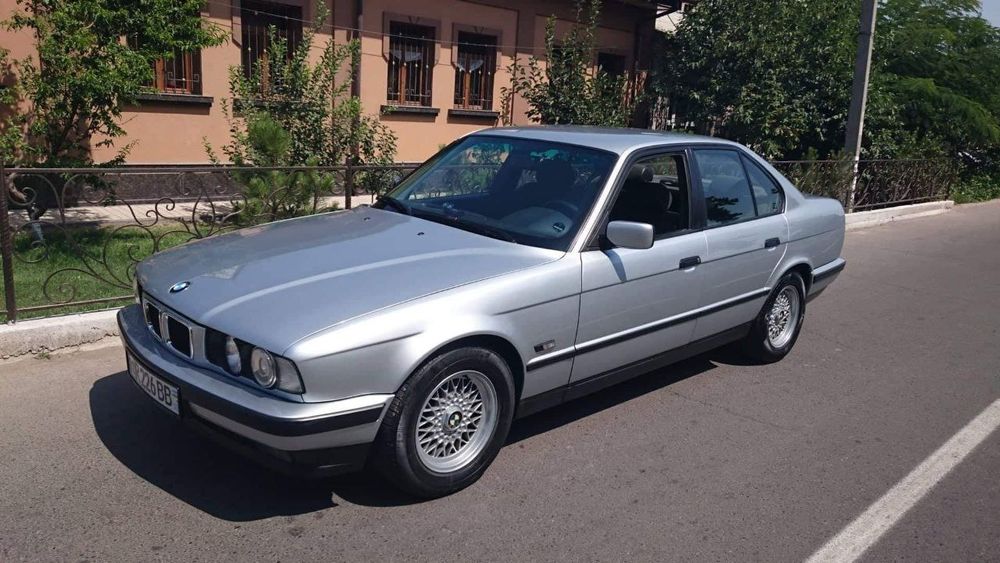 Продаётся своя BMW