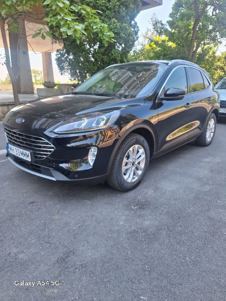 Ford kuga full hibrid 4x4 Titanim x