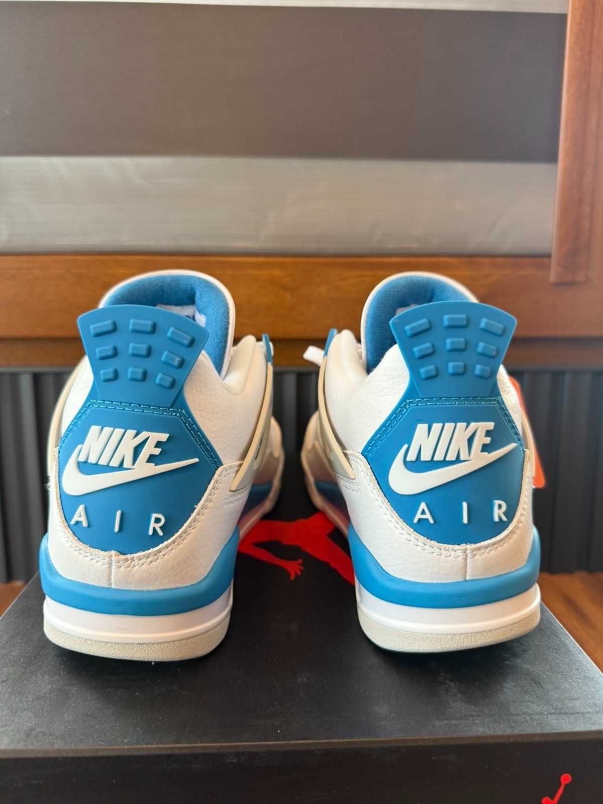 Jordan 4 Retro ''Military Blue'' 41