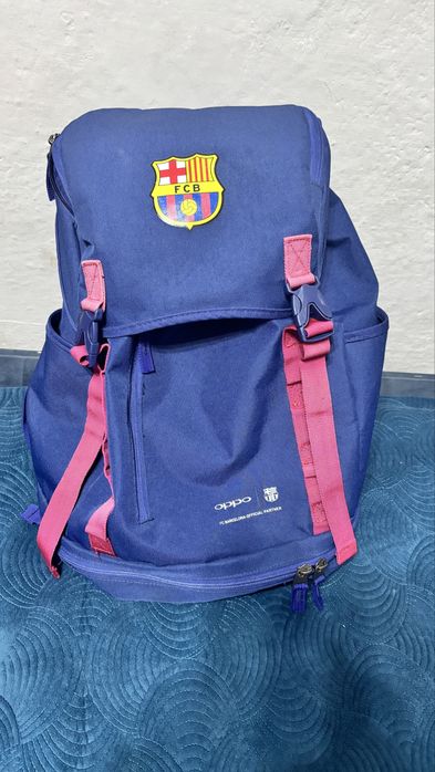 Продам рюкзак оригинал