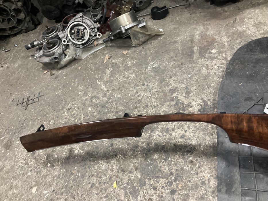 Mercedes w221 face Централна лайсна с часовник