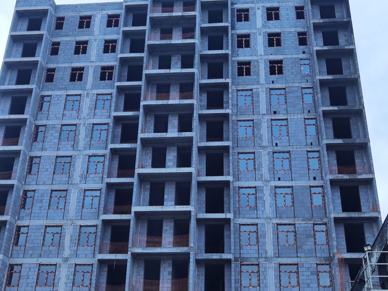 Квартиралар таййор Нурафшон Сити марказида