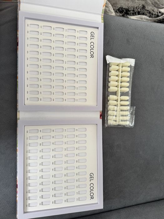 Vând set accesorii pentru manichiura