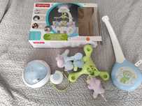 Музикална играчка на fisher price и подарък аспираор за нос