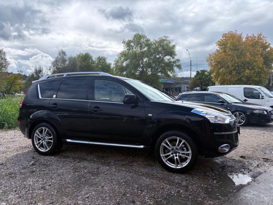 Vand citroen c crosser 2,2hdi 7 locuri suv