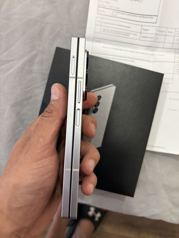 Продавам Samsung Z Fold 6 , 256 GB, Silver shadow
